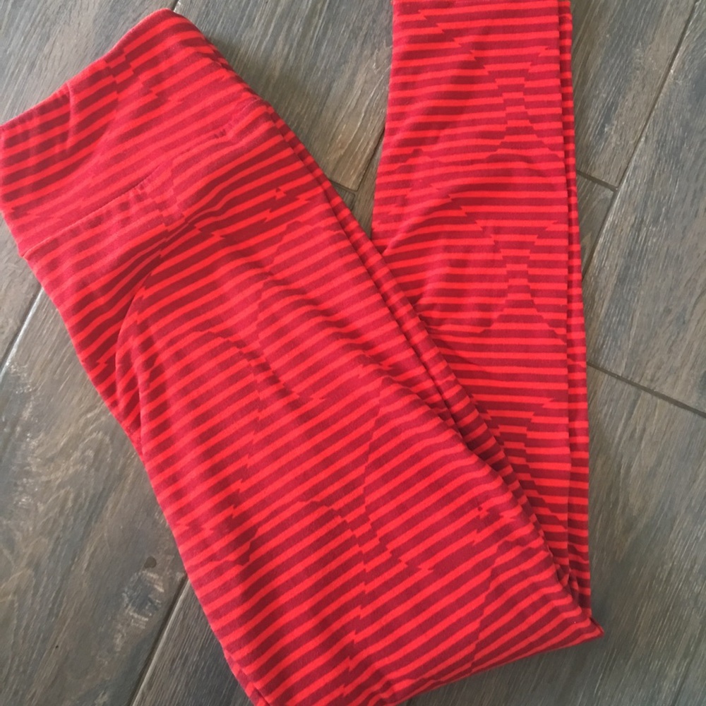 NWOT lularoe heartstriped leggings